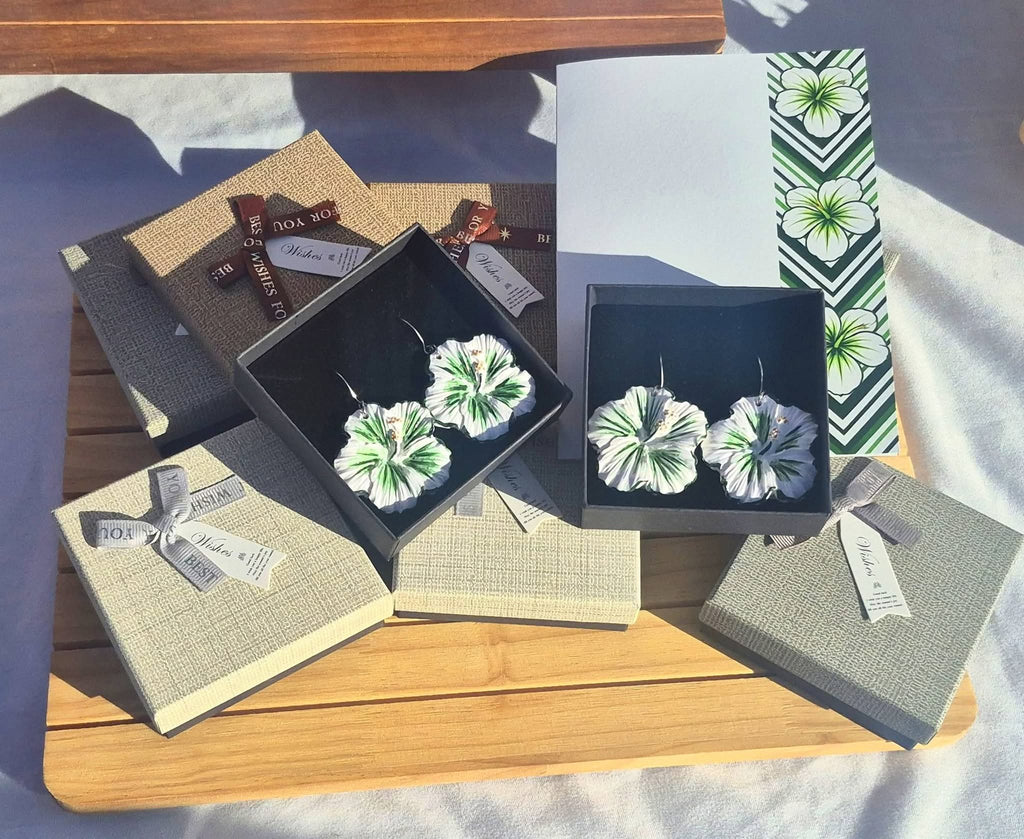 Mother's gift set with green floral fabric boxes and matching cards